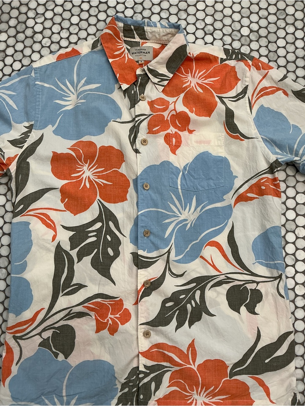 Quiksilver Waterman Tropical Floral Button Up Shirt Size S - Picture 2 of 12